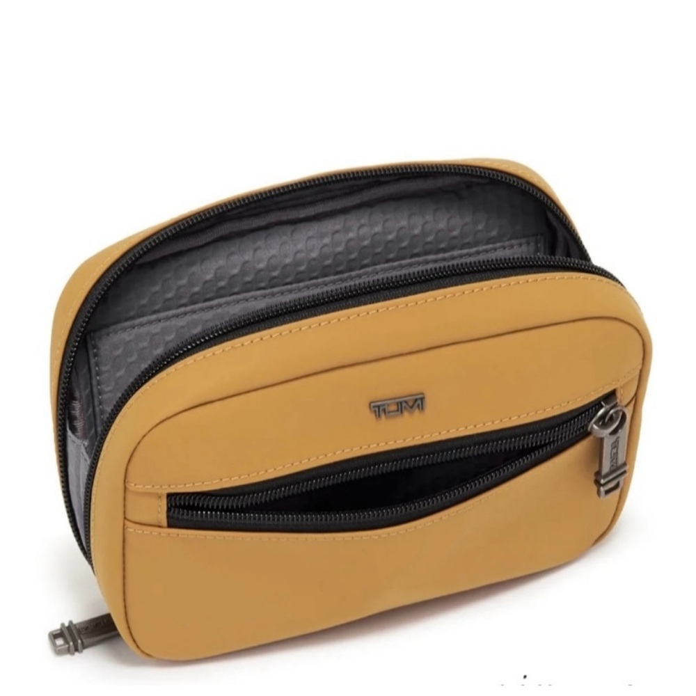 TUMI Zip Around Travel Case NWT